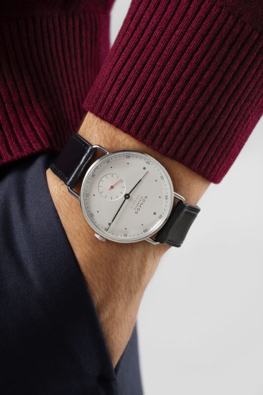 NOMOS Metro